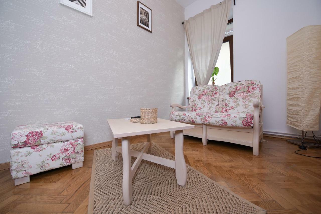 Buzoianu By Holztreppe * Brasov